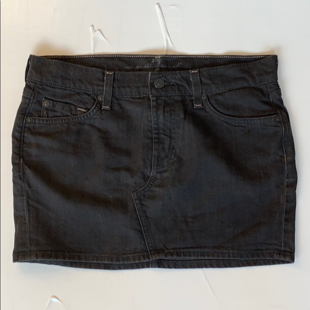 7 For All Mankind mini denim skirt.  Sz 27